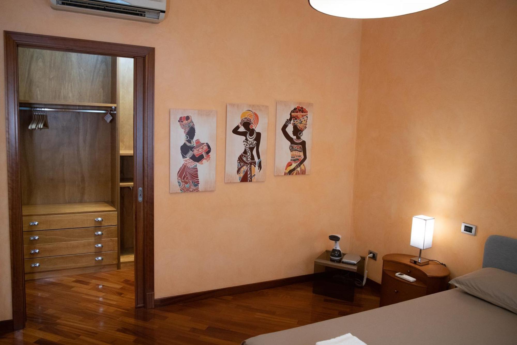 Holiday House Sabina Napoli Eksteriør bilde