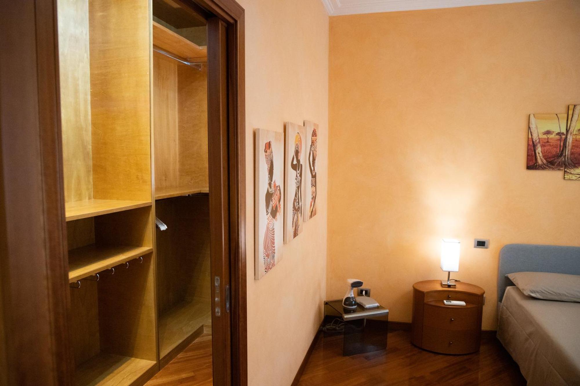 Holiday House Sabina Napoli Eksteriør bilde